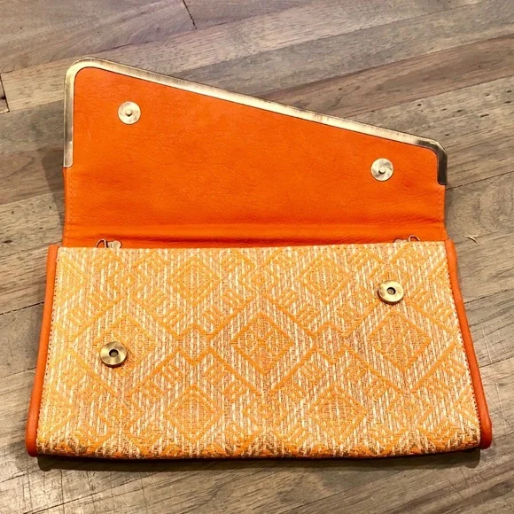 Urban Expression Vegan Leather Woven Clutch - Picture 4 of 8